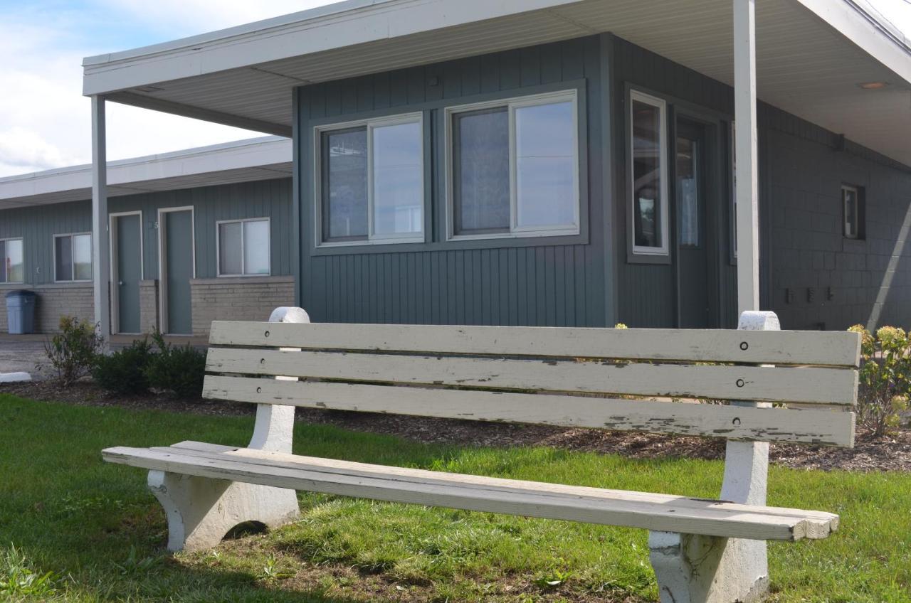 The Cedar Motel Sandusky Bagian luar foto