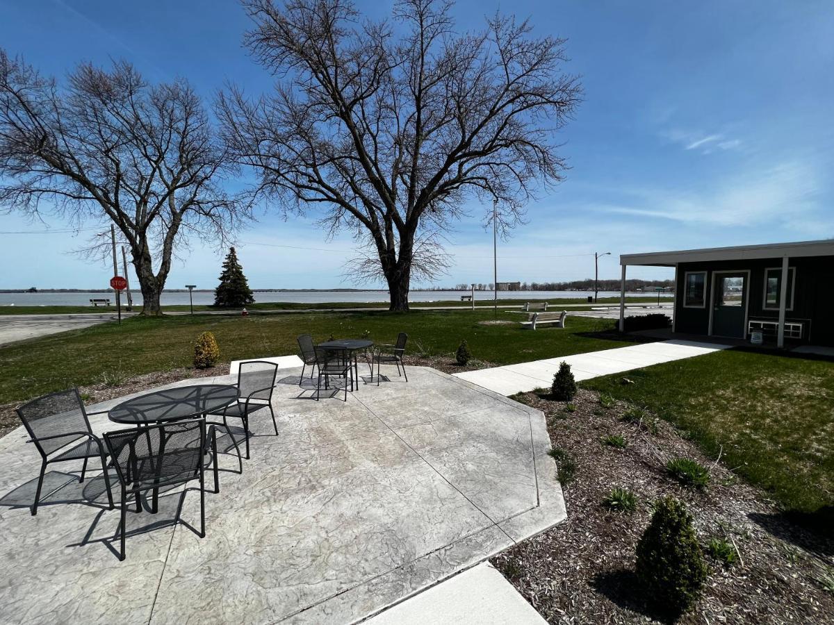 The Cedar Motel Sandusky Bagian luar foto
