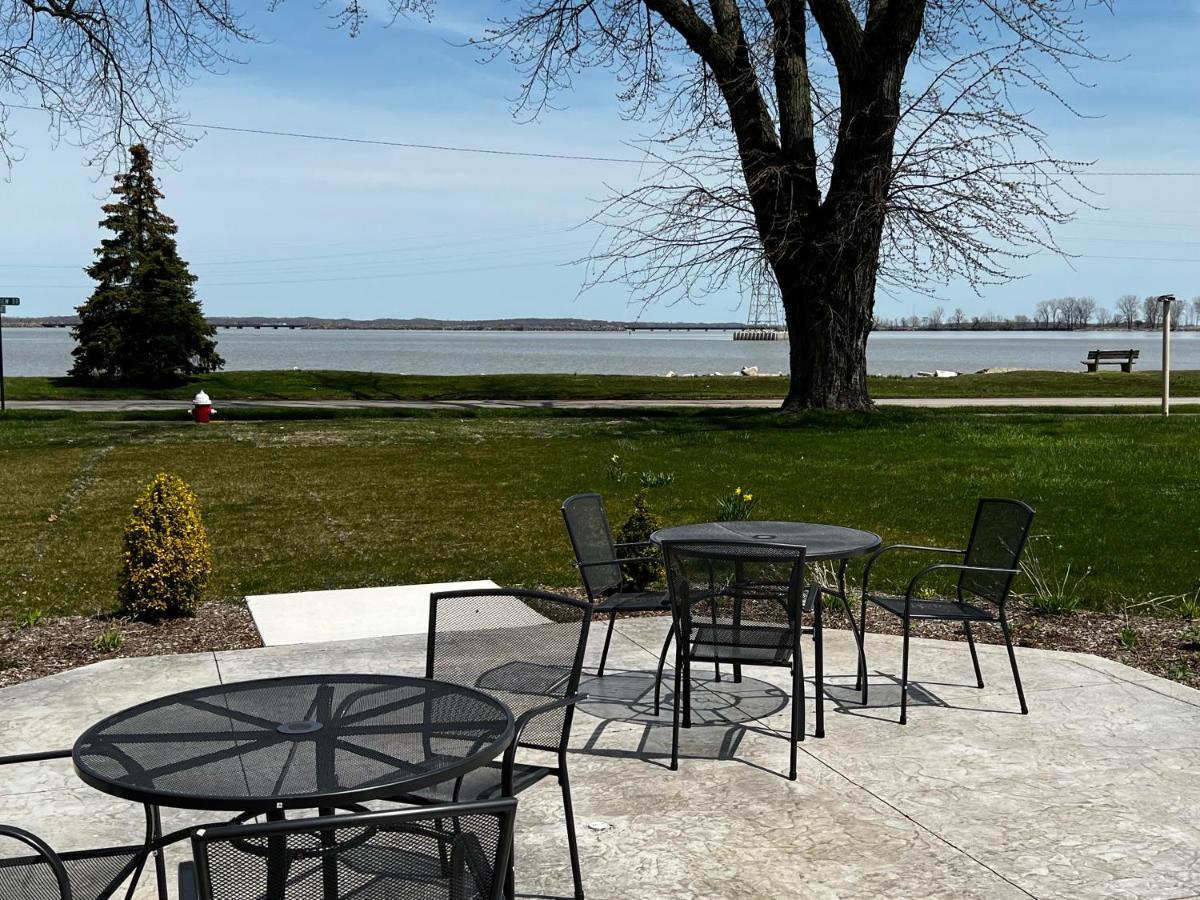 The Cedar Motel Sandusky Bagian luar foto